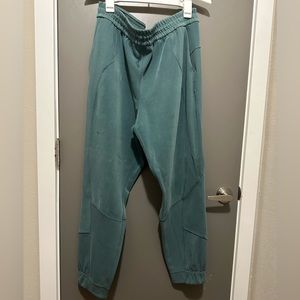 Lululemon Jogger sweatpants Green Jasper